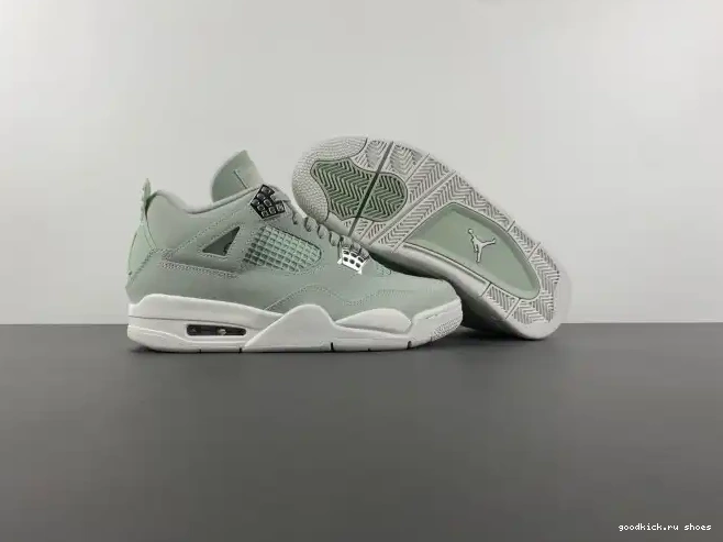 Jordan HV0823-003 Seafoam Air 4 (W) 0426